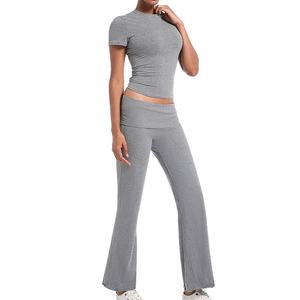 Conjunto de 2 Piezas para Mujer, Camiseta de Manga Corta y Pantalones Cortos por Encima de la Rodilla, Casual, 100% Algodón - Product Image 3