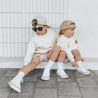 Ensemble de vêtements assortis pour adultes, taille plus, garçons et filles, sweat-shirt à capuche en polaire d'hiver à manches courtes, short, ensemble de survêtement deux pièces