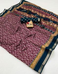 ผ้าไหมส่าหรีสำหรับผู้หญิงส่าหรีทำจากผ้าไหมแท้มีขอบแบบทอผลิตในอินเดีย - Product Image 5