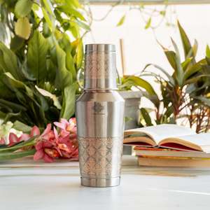 Bouteille en cuivre finition antique de 1350 ml avec <span class=keywords><strong>sac</strong></span> à eau chaude en verre semi-embouti gravé pour <span class=keywords><strong>le</strong></span> remplissage d'eau - Product Image 1