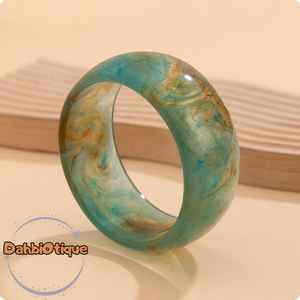 Elegantes brazaletes de resina transparente con coloridas hojas secas y lámina dorada para accesorios diarios de mujer - Product Image 4