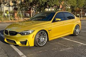 BMW M3 2018 Usado, Paquete de Competición, Transmisión Manual de 6 Velocidades, Equipamiento Completo, Color Amarillo Austin Metalizado, Propiedad del Sur - Product Image 2