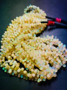 Pierres précieuses d'opale éthiopienne naturelle Welo Variété Lisse Larme Perles en vrac Couleur blanche - Product Image 5