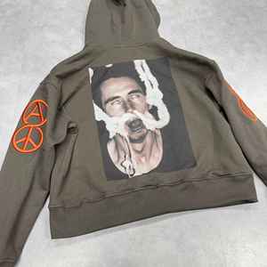 Sweat à capuche imprimé DTG et DTF classique conçu avec un tissu durable imprimé vibrant et un intérieur confortable pour les amateurs de streetwear - Product Image 2