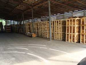 Bûches de bois de chauffage de chêne et de hêtre séchées au four de haute qualité/bois de chauffage à économie d'énergie dans des sacs de 40L avec emballage personnalisé - Product Image 3