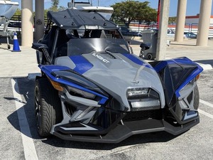 Voiture de golf électrique tout-terrain de luxe authentique, neuve, 4 places, 72V 5KW, type Slingshot, avec conduite automatique - Product Image 1