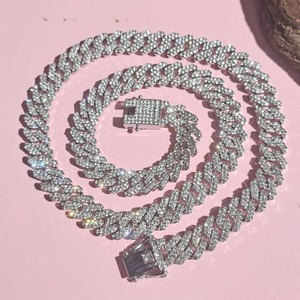 Chaîne cubaine de 12 mm sertie de zircon, bijoux hip-hop, approvisionnement direct d'usine, disponible en cadeau unisexe à prix compétitif - Product Image 2