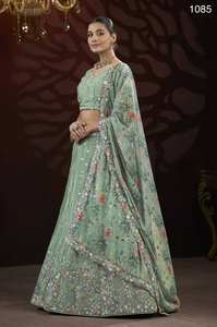 ชุดปาร์ตี้ lehenga choli ออกแบบเย็บปักถักร้อยและลายดอกไม้ dupatta - Product Image 2
