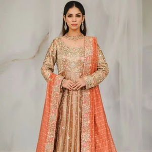 Blusa Maxi de Seda Bordada Pakistaní, Elegante y Lista para Usar, para Fiestas, Eventos Laborales y Salidas Nocturnas - Product Image 1