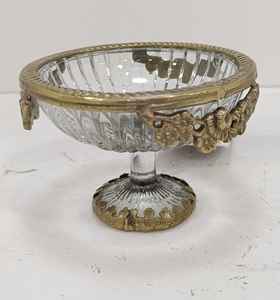 Tazón de postre de vidrio texturizado para helado, ideal para combinar con cubiertos elegantes y decoración de mesa de primera calidad. - Product Image 3