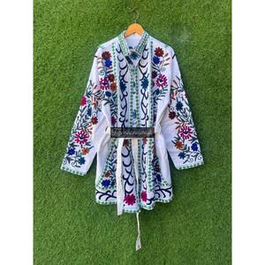 เสื้อคลุมอาบน้ำกิโมโนผ้าฝ้ายหรูหราของผู้หญิง Uzbek ปักลายดอกไม้ผ้า suzani ผูกเชือกคอวีปิดตัวเร็วฤดูใบไม้ผลิฤดูร้อนฤดูใบไม้ร่วง - Product Image 4