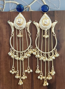 Pendientes Tradicionales Indios de Latón con Moissanita Polki Kashmiri para Mujer, Última Colección, Nuevo Diseño, para Bodas y Fiestas - Product Image 3