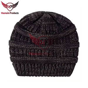 หมวกถักแบบพรีเมี่ยมสำหรับทุกเพศสำหรับฤดูหนาวหมวกบีนนี่ผ้าฝ้ายคุณภาพสูงพร้อมโลโก้ดีไซน์เนอร์สไตล์อบอุ่นสำหรับใช้ในชายหาดลายพราง - Product Image 3