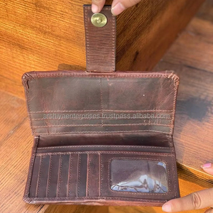 กระเป๋าคลัทช์หนังอาน aztec ใหม่กระเป๋าเงินสำหรับผู้หญิงแบบพับสองพับสไตล์ตะวันตกกระเป๋าคลัทช์แกะสลักมือเล่นการพนันขายดี - Product Image 6