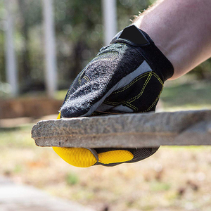 Guantes de Seguridad Mecánicos de Nitrilo Antiestáticos Wize International al por Mayor, Puño Recto de 28 cm, Agarre Cómodo, Protección para el Brazo - Product Image 4