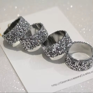 Handcrafted Resin <b>Napkin</b> Rings in Creative Colors and Patterns for Wedding and <b>Party</b> Table Decoration for Hotels - Product Image 1