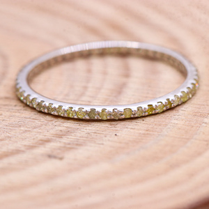 Precioso corte redondo diamante amarillo piedra preciosa Plata de Ley 925 hecho a mano eternidad banda anillos joyería para venta al por mayor - Product Image 1