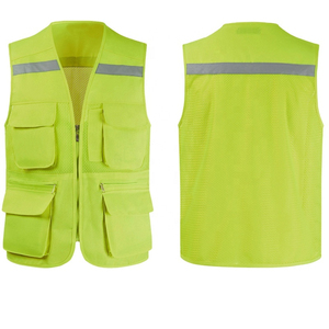 Chaleco de seguridad de alta visibilidad transpirable de verano personalizado impermeable con malla de tiras reflectantes y bolsillos para trabajos de construcción - Product Image 3