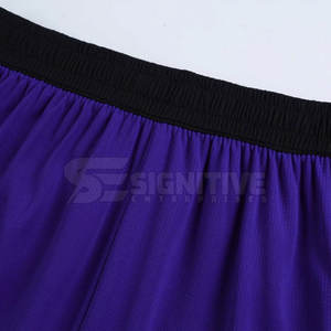 Ensemble d'uniformes de basket-ball avec tissu léger et coupe athlétique pour les équipes professionnelles, uniforme de basket-ball personnalisé - Product Image 5