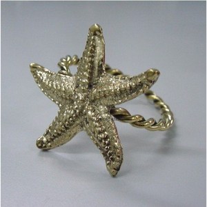 Prime Quality Aluminum Casted <b>Silver</b> Shiny Polished Flower Designer Elegant Look Luxury <b>Napkin</b> Ring Wedding Table Centerpiece - Product Image 3