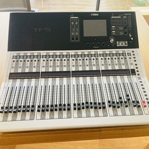 เครื่องผสมดิจิตอล TF5ยอดนิยมที่มี33เครื่องยนต์ Faders และ32 XLR-1/4 "อินพุตคอมโบ - Product Image 2