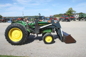 Tracteur John Deeere 2120 d'occasion et neuf à vendre - Product Image 3