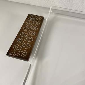 ถาดเสิร์ฟอเนกประสงค์ลายอักษรวิจิตรแบบอาหรับ ประดับมุก สำหรับใส่ช็อคโกแลต ผลไม้อบแห้ง เหมาะสำหรับเทศกาลอีด รอมฎอน ใช้ได้ทั้งห้องนั่งเล่นและห้องน้ำ - Product Image 1