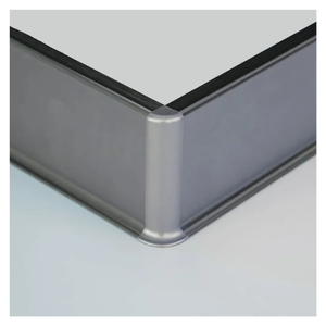 Plinthe en aluminium série 6000 de couleur personnalisée Finitions mates brillantes et à grain de bois pour le traitement des décorations coupées à la taille disponible - Product Image 2