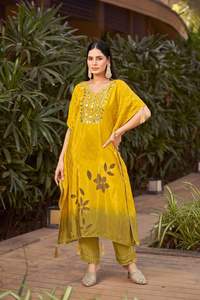 Fournisseur en gros indien ethnique travail manuel Kurti tendance mode Kurti pour tenue décontractée à vendre au meilleur prix - Product Image 5