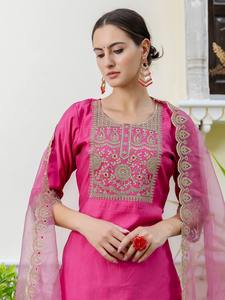 Traditional and Modern Hand Embroidered <b>Kurta</b> and Trousers <b>Set</b> <b>for</b> <b>Women</b> Available At Reasonable Price - Product Image 6