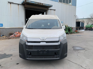 Nuevo Modelo 2024 de Hiace Edición Deluxe de 4 Asientos, Minibús con Transmisión Automática, Diésel Turbo Euro VI, en Venta - Product Image 5