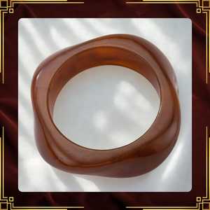 Beaux bracelets en résine faits à la main avec perle intégrée, pierres et feuille pour cadeau, cadeau de retour ou utilisation d'exposition - Product Image 1