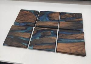 Dessous de verre en résine verte et bois de manguier avec support pour le bureau, le café et la salle à manger pour le mariage en plein air - Product Image 6