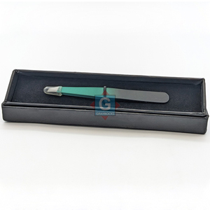 Pinzas de Precisión para Cejas y Pestañas de Acero Inoxidable con Punta Inclinada, Mango Negro y Verde Azulado, Duraderas - Product Image 6