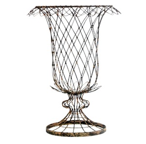 Haute qualité jardin décoration urne planteur Antique trophée forme Style classique jardin décoratif métal fil rouillé urne planteur - Product Image 1
