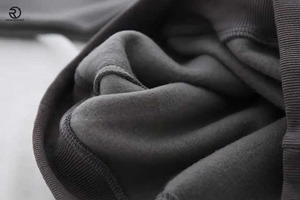 Sweat-shirt uni à col haut personnalisé en polaire épaississante à col montant Pull en polaire imprimé de mode pour sweats à capuche et sweat-shirts pour hommes - Product Image 3