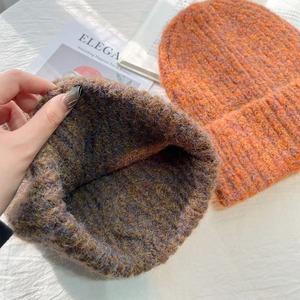 Bonnet tricoté épais chaud pour femmes rétro mode pull casquette pour automne hiver protection des oreilles chapeaux à l'épreuve du froid pour vêtements de plage - Product Image 3