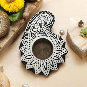 Handmade Eco-Friendly Wooden Pineapple-Shaped 2-Color Printed Block <b>Tealight</b> <b>Holder</b> (Without <b>Tealight</b> Candle) Festival - Product Image 2