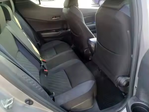 Toyota C-HR XLE Hybride d'occasion 2020, SUV, conduite à droite/gauche, livraison rapide disponible - Product Image 4