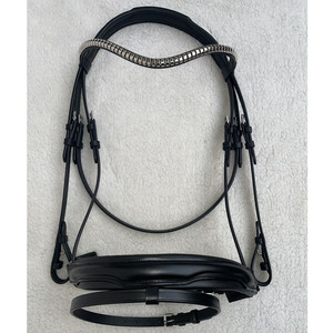 Brida para Caballo de Cuero Negro Premium con Banda Frontal de Acero Inoxidable Estilo Ondulado y Muserola Acolchada, Brida de Equitación Inglesa - Product Image 1