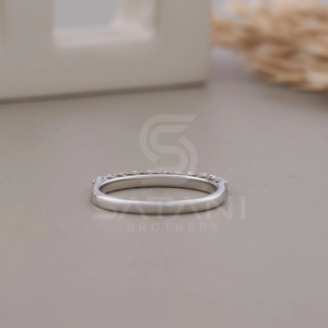 Anillo de Media Eternidad de Plata de Ley con Moissanita, Color D, Claridad VVS, Anillo de Corona, Joyería de Compromiso y Boda Única y Brillante de la India - Product Image 5