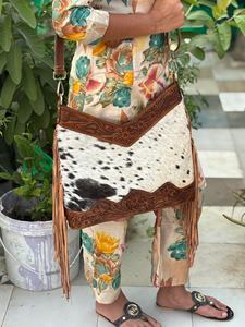 Sac à franges en cuir métallisé fait main tendance personnalisé, sac à main unique de haute qualité pour femmes, sacs à pierres dissimulés à la mode, revente - Product Image 3