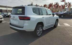 ÚLTIMO MODELO USADO TOYOTA LANDCRUISER 300 V6 VXR ZX DE 7 PLAZAS - Product Image 6