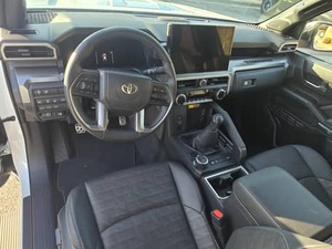 TOYOTA CAMRY TRD SPORT DOUBLE CAB 4X4 2024 D'OCCASION (LHD/RHD) - Product Image 4