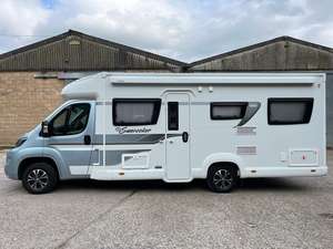 Autocaravana Todoterreno 4x4 Avanzada, Remolque de Viaje para Campamentos al Aire Libre, Camioneta en Venta - Product Image 5