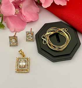 ชุดจี้เพชรอเมริกันคุณภาพพรีเมี่ยมสำหรับผู้หญิงที่สง่างามน้ำหนักเบาและเหมาะสำหรับทุกโอกาสสวมใส่ในวิทยาลัยและสำนักงาน - Product Image 5