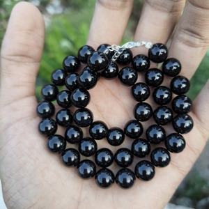 สร้อยคอลูกปัดเงินแท้ธรรมชาติ 8 มม. ประดับด้วยหินออนิกซ์สีดำเรียบ สไตล์โบฮีเมียนและฮิปปี้ สำหรับทุกเพศ - Product Image 4