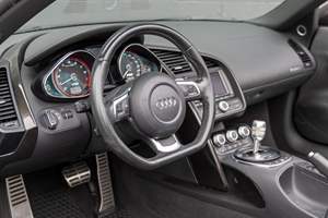 AUDI R8 V10 SPYDER 2011 D'OCCASION (LHD/RHD) - Product Image 2