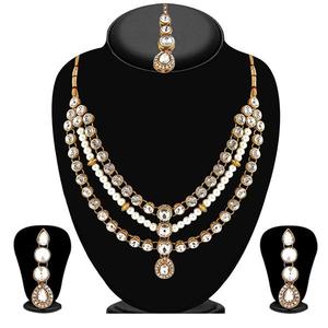 Collier vivant en pierre de cristal plaqué or 24 carats serti de Maang Tikka Ensemble de boucles d'oreilles de mariée ou de bijoux fins élégants-1104901 - Product Image 1