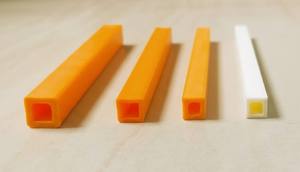 Profilé d'extrusion carré creux en PVC rigide personnalisé par le fabricant direct pour les cadres de meubles et les applications structurelles - Product Image 2